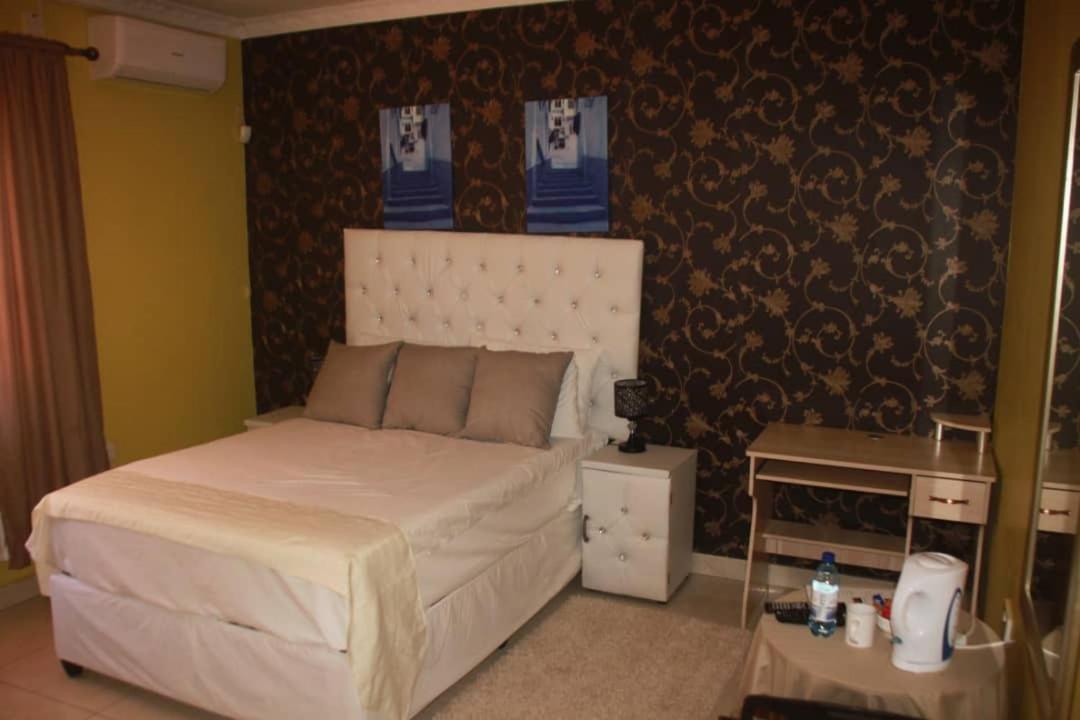 Mathlyn Guesthouse 가보로네 외부 사진