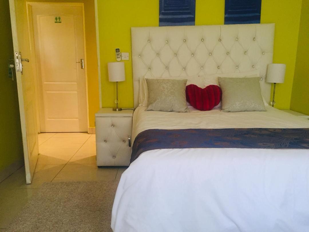 Mathlyn Guesthouse 가보로네 외부 사진