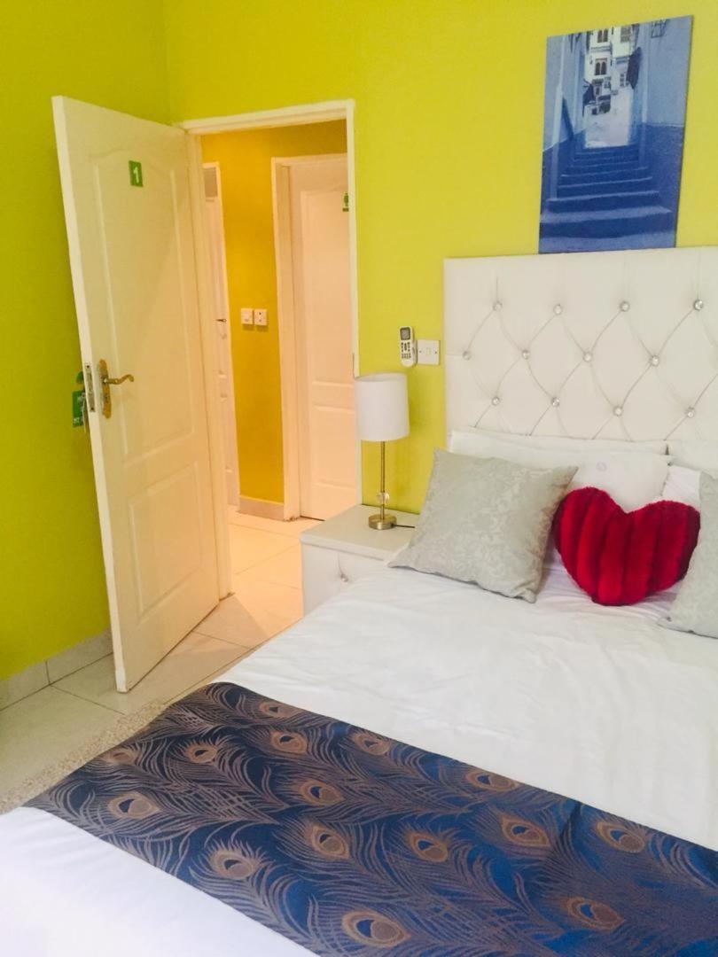 Mathlyn Guesthouse 가보로네 외부 사진